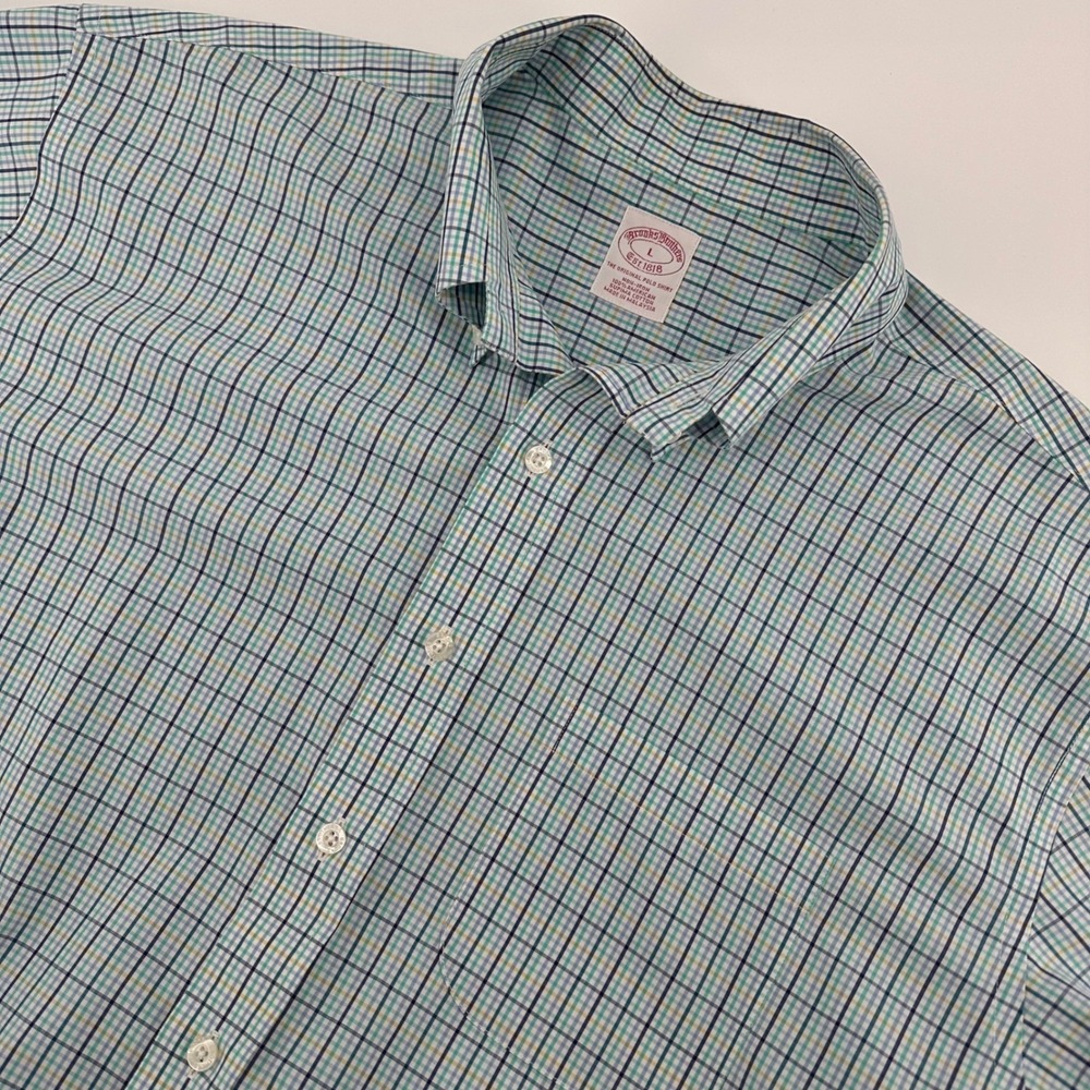 Brooks Brothers Men's Large Short Sleeve Button Down Shirt Blue Plaid Non-Iron